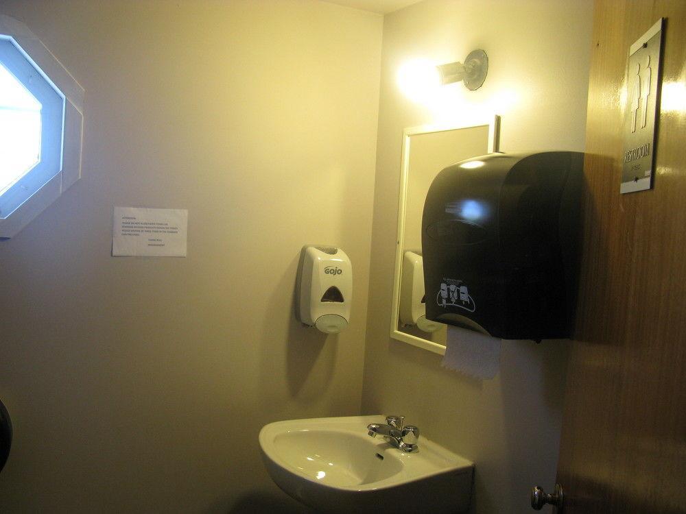 Brackley Beach Hostel Экстерьер фото