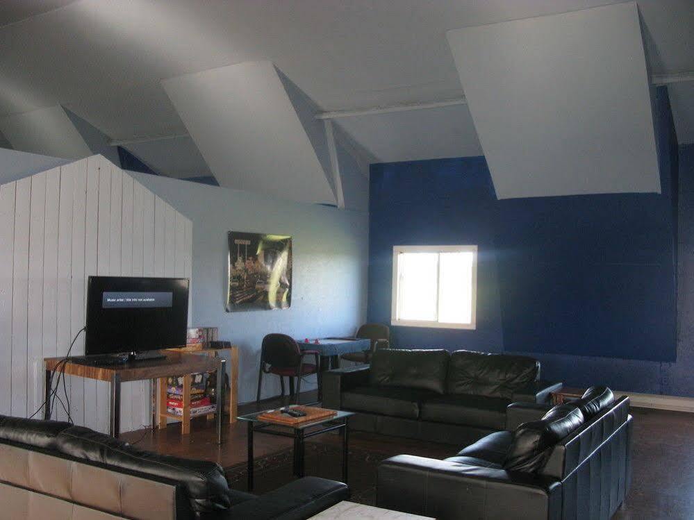 Brackley Beach Hostel Экстерьер фото